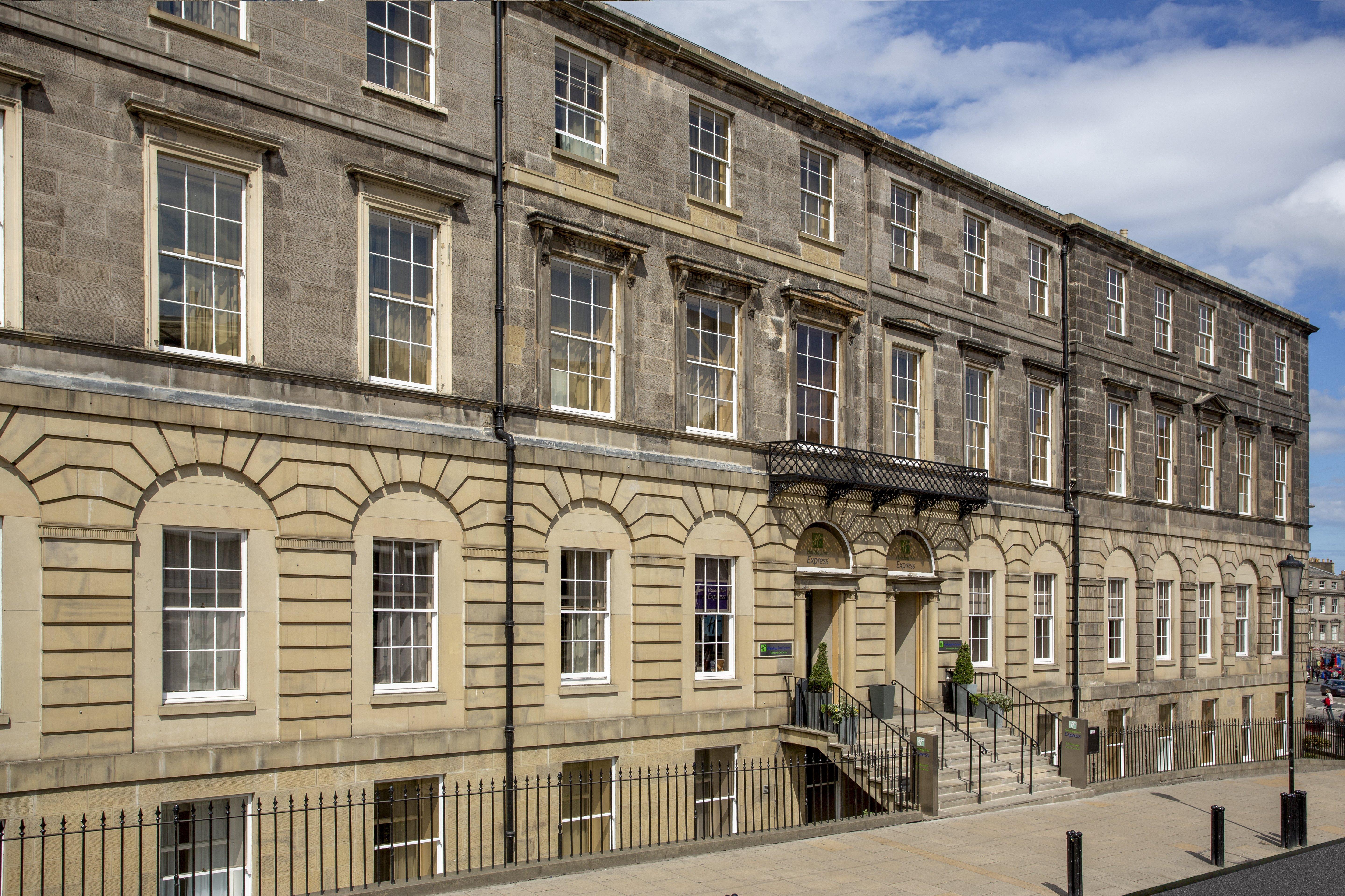 Holiday Inn Express Edinburgh City Centre By Ihg Esterno foto