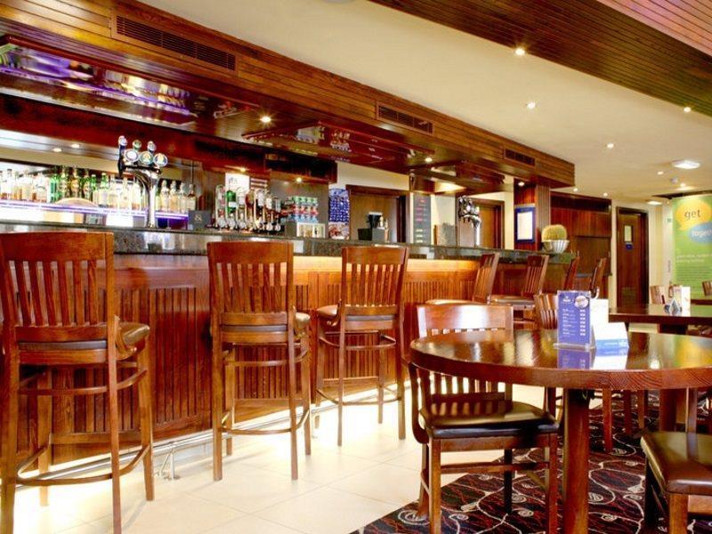 Holiday Inn Express Edinburgh City Centre By Ihg Esterno foto
