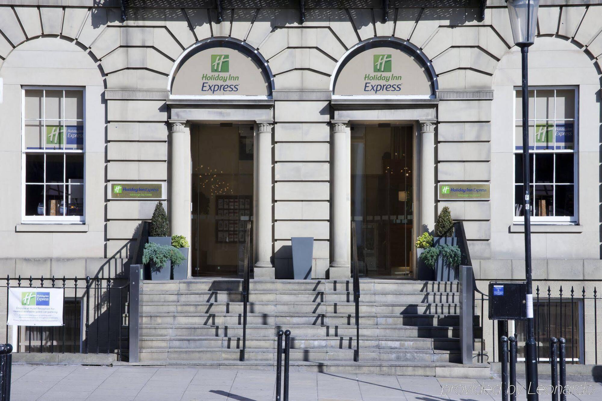 Holiday Inn Express Edinburgh City Centre By Ihg Esterno foto